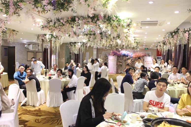 金秋華章 智贏未來——2019百度營(yíng)銷教育行業(yè)客戶中秋聯(lián)誼會(huì)圓滿落幕！